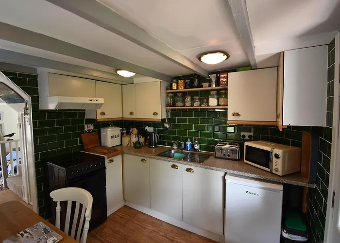 Yewtree Cottage - \'The Art House\' And Garden