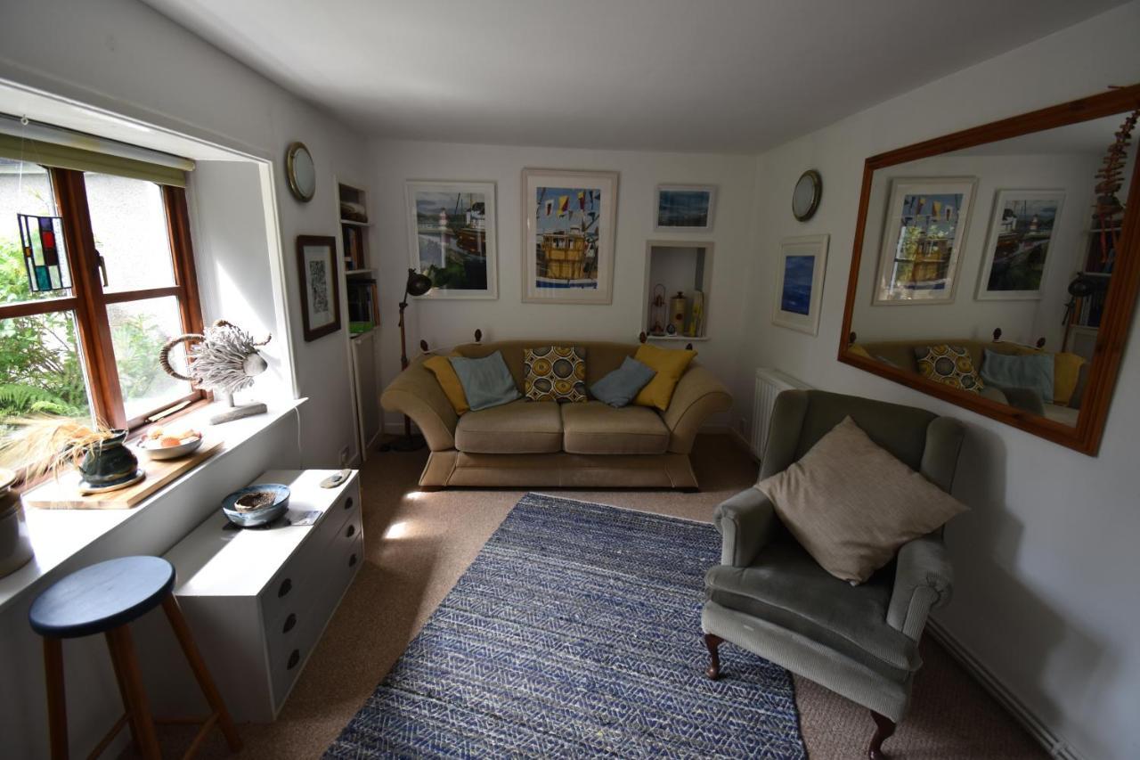 Yewtree - 'the Art House' And Garden * Hunters Quay